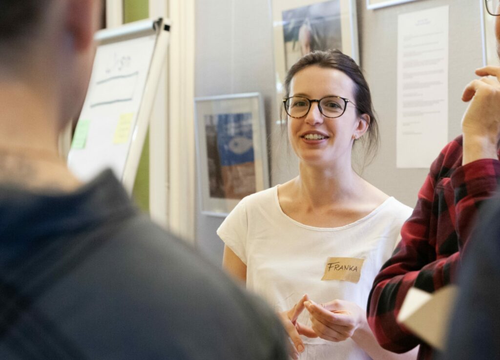 Franka talking during a workshop